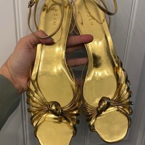 Doen Hepburn heels - Gold. Hard to find!!